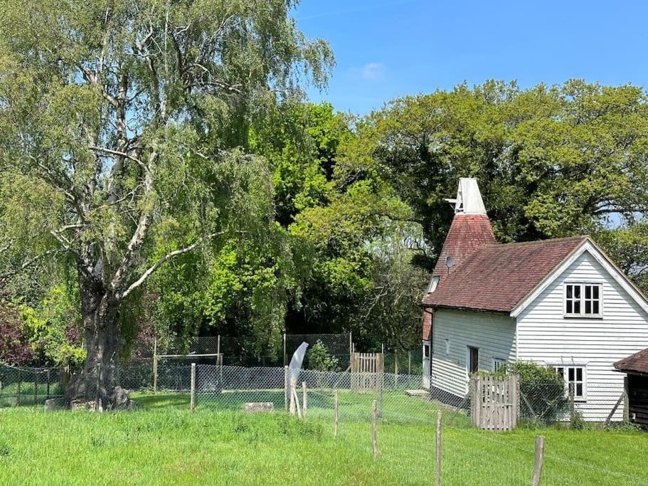 Vila Beautiful 2 Bed Oast - 15 Acre Farm - Tunbridge Wells Exteriér fotografie
